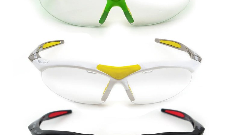 8. Karakal Pro 3000 Sports Eyewear