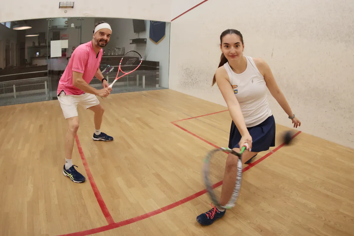 C19 - Squash & Indoorgolf squash venue photo 3 of 7