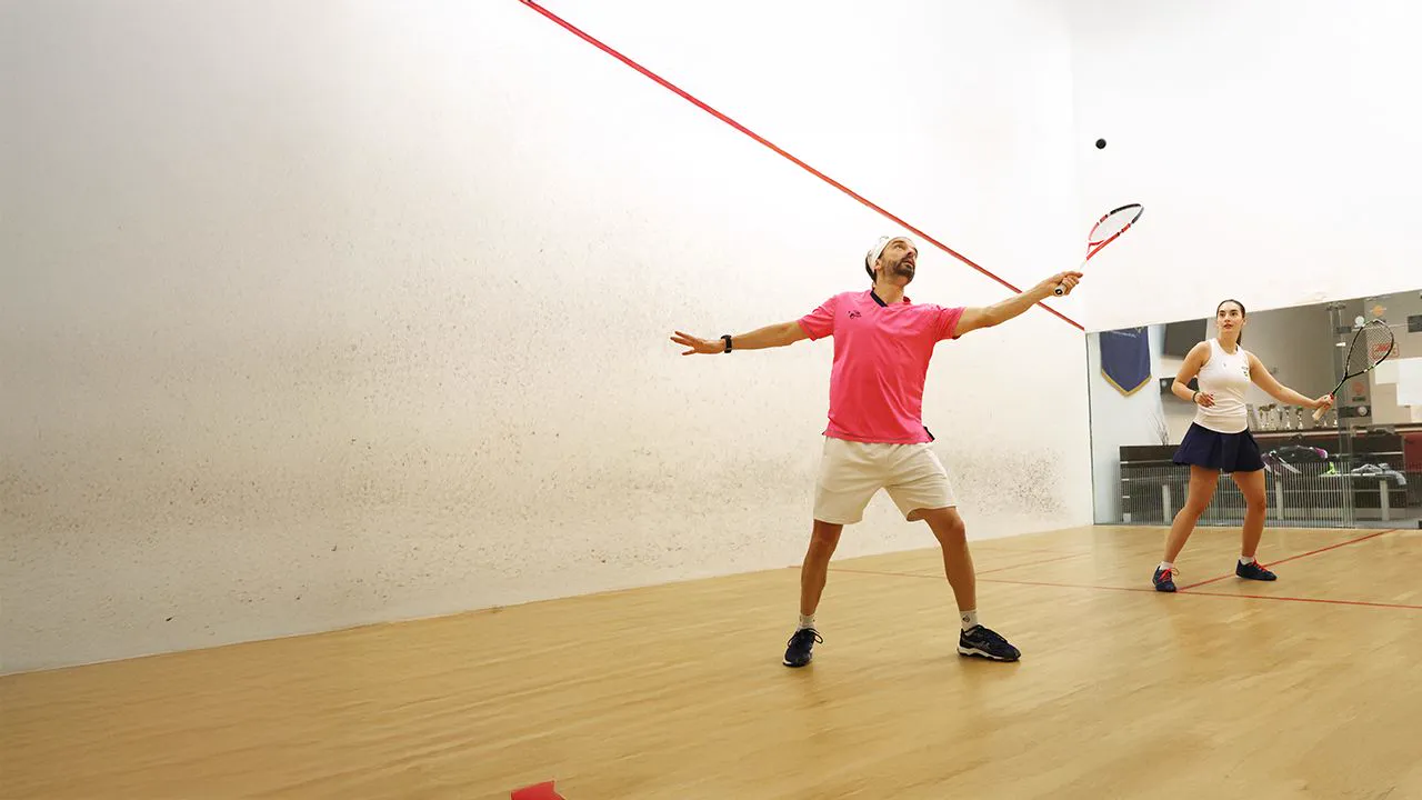 C19 - Squash & Indoorgolf squash venue photo 2 of 7