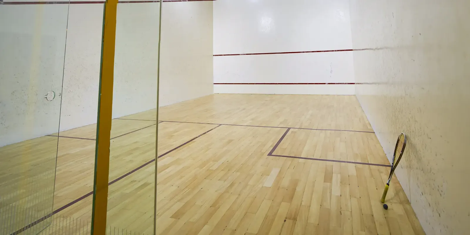 Colombo Cricket Club (CH&FC) squash venue photo 4 of 6