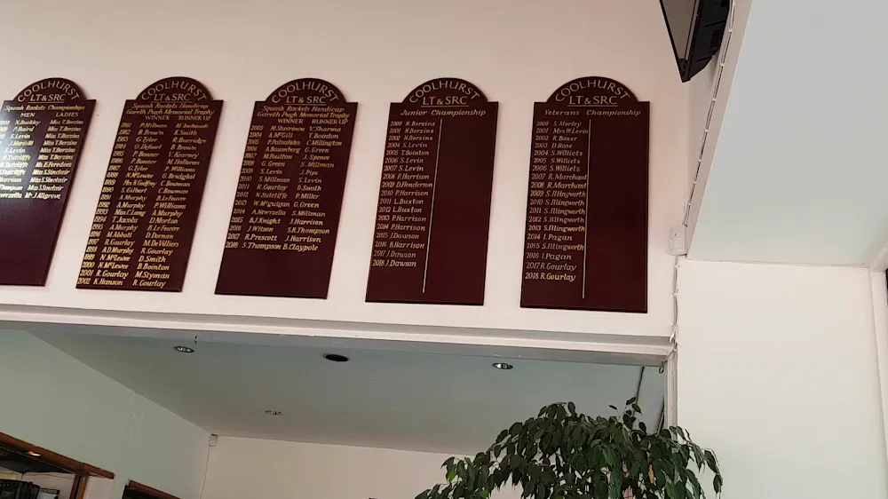 Coolhurst Tennis and Squash Club squash venue photo 1 of 4