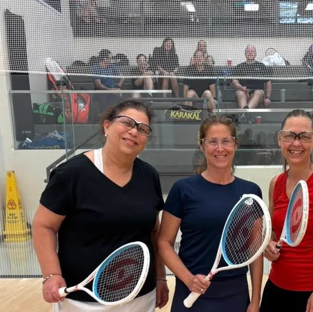 Mayfair Clubs Lake Shore squash venue photo 4 of 7