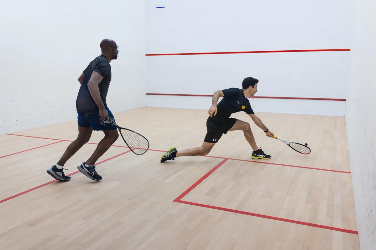 Oakleigh Park Lawn Tennis & Squash Club squash venue photo 2 of 3