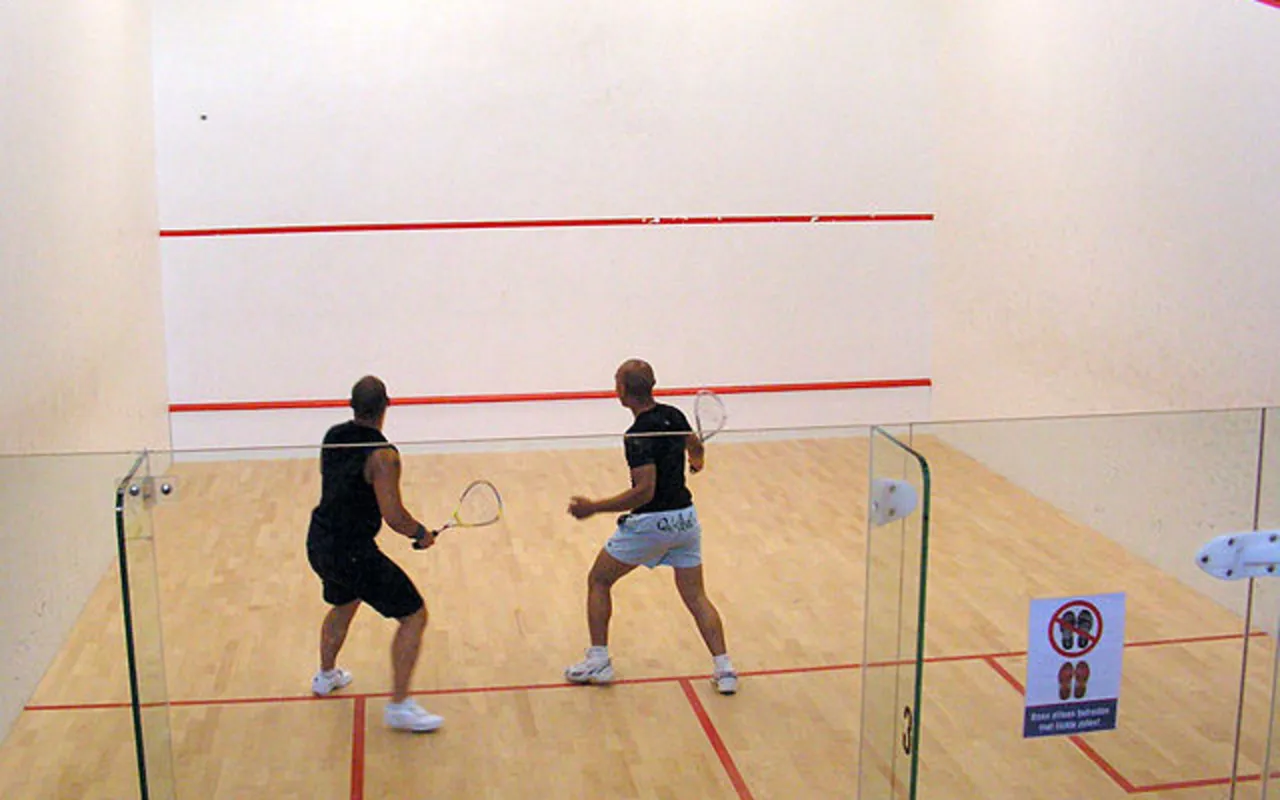 Squash Center Vincennes Paris squash venue photo 3 of 3