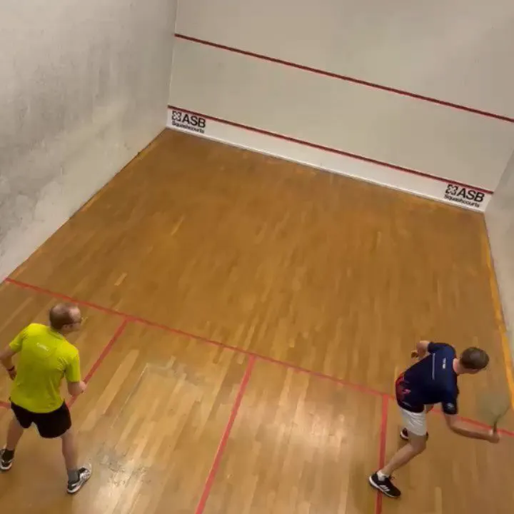Squash Club Yellow Dot Maintal squash venue photo 1 of 7