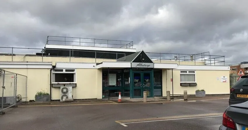 Allenburys Sports & Social Club squash venue photo 2 of 4