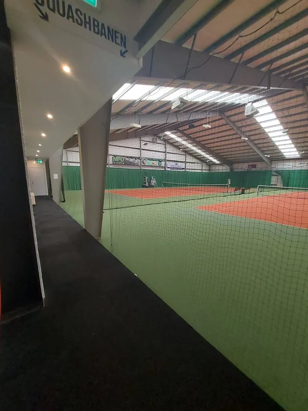 All In Tennis & Squash squash venue photo 3 of 10