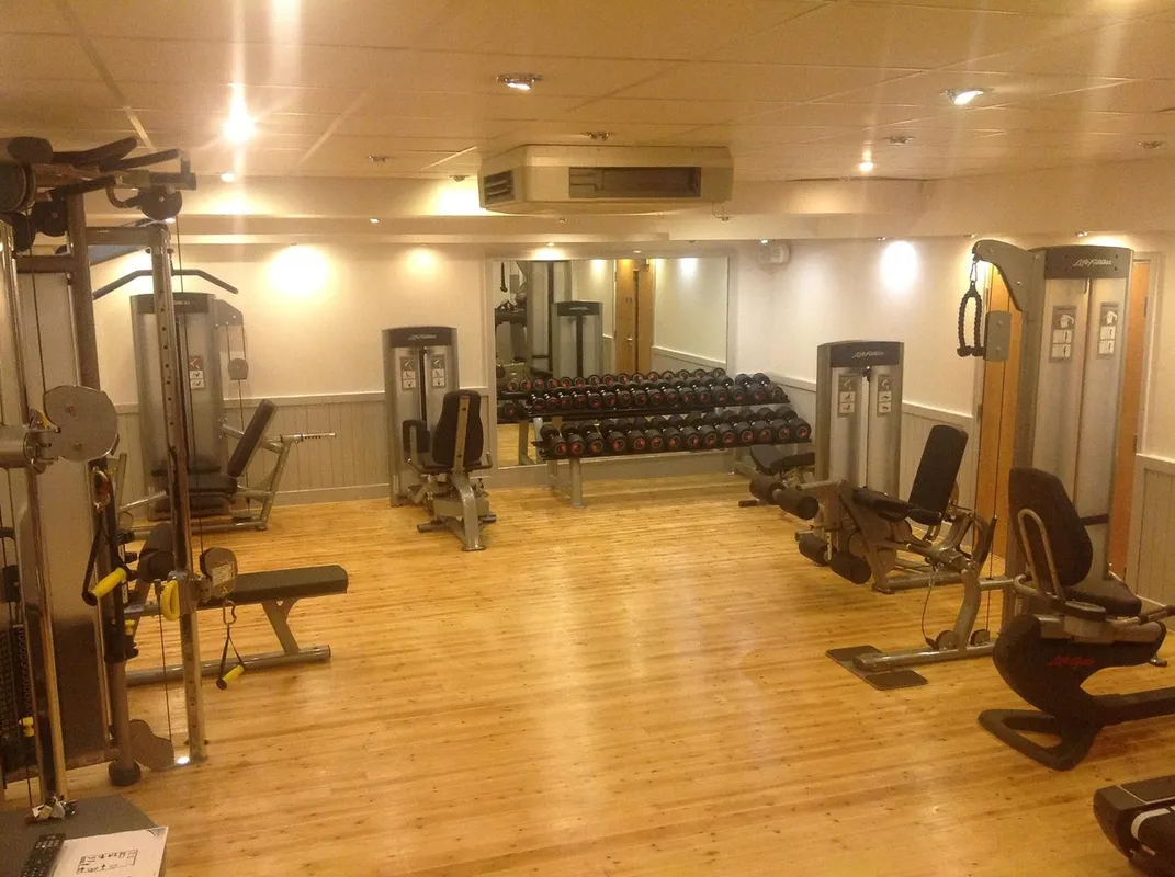 Arrow Vale Sports And Leisure Centre squash venue photo 2 of 3