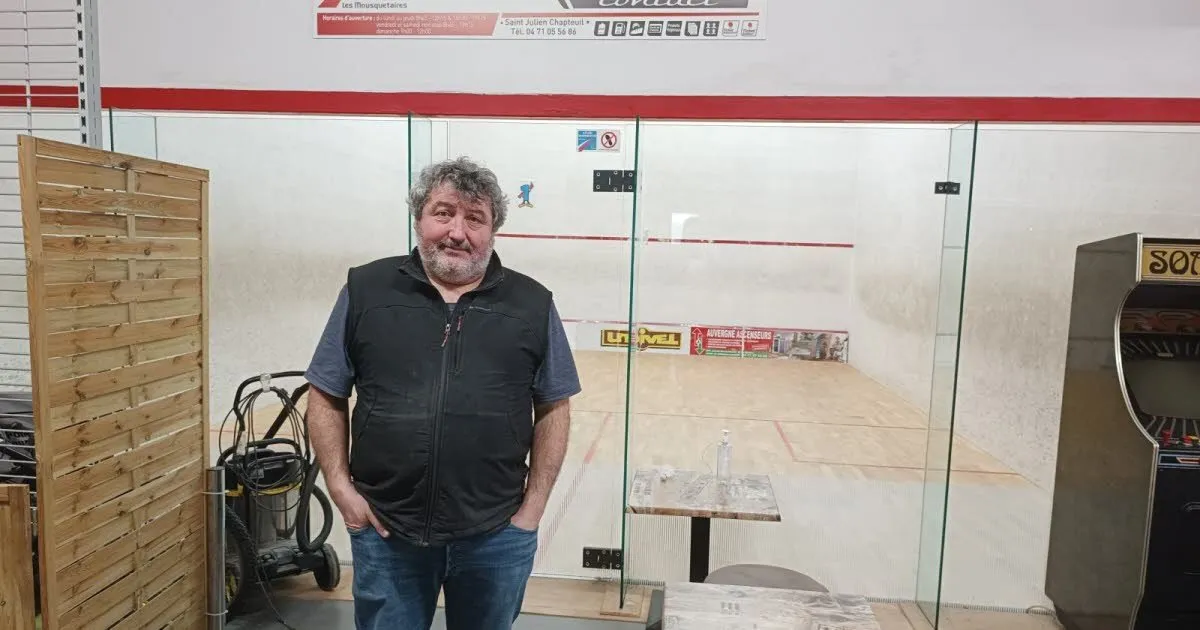 aux points du jour squash venue photo 3 of 3