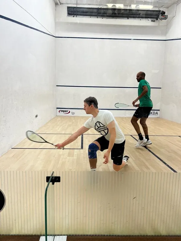 Aylesbury Tennis, Squash & Racketball Club squash venue photo 8 of 10