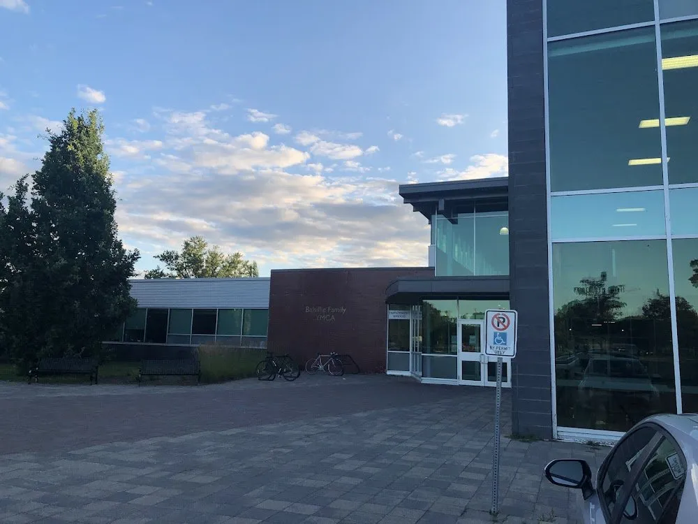 Balsillie Family YMCA squash venue photo 5 of 10