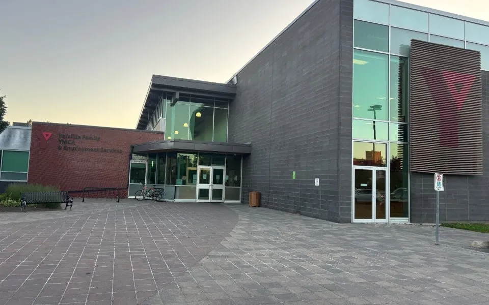Balsillie Family YMCA squash venue photo 2 of 10