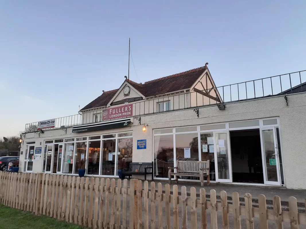 Basingstoke Sports and Social Club squash venue photo 4 of 6