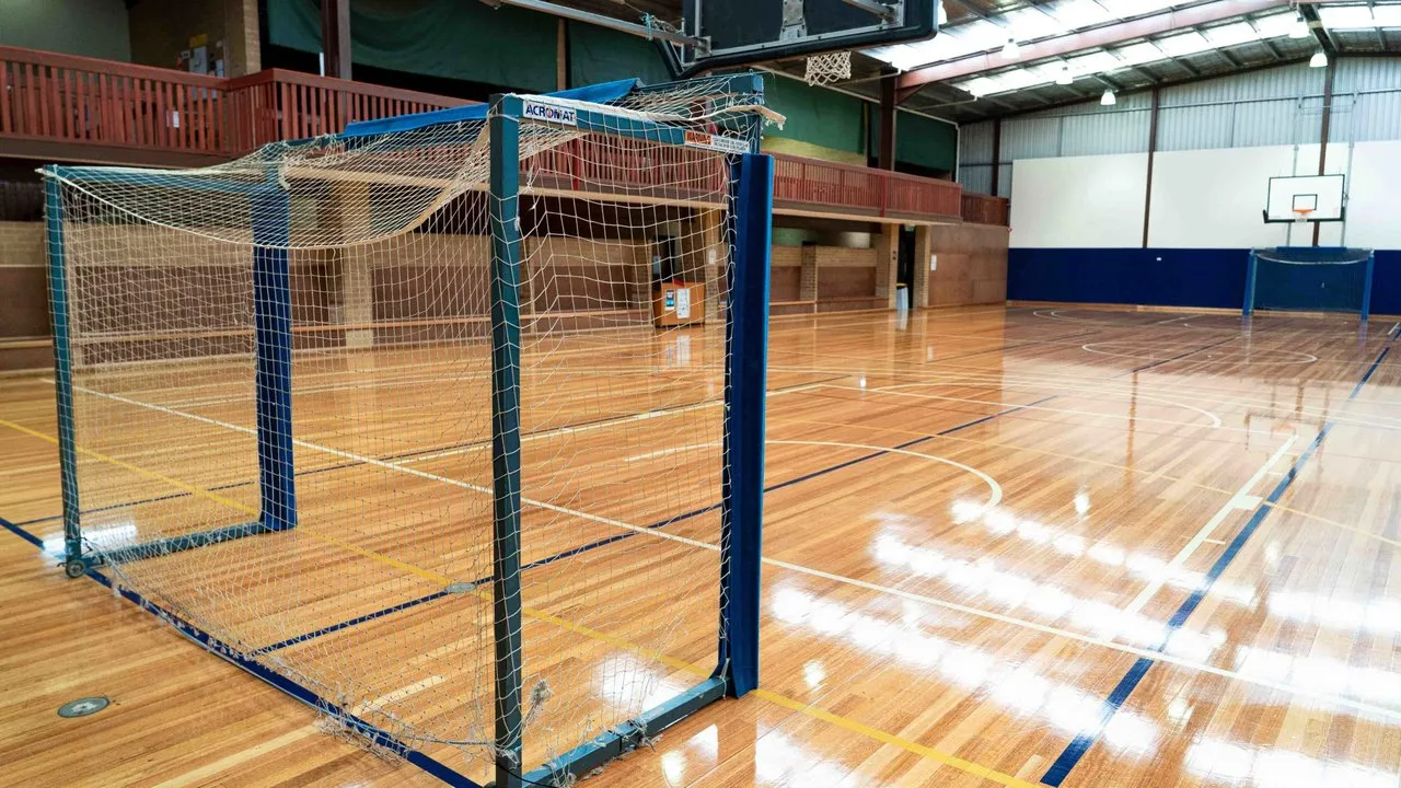 Bellbird Park Indoor Centre squash venue photo 6 of 10