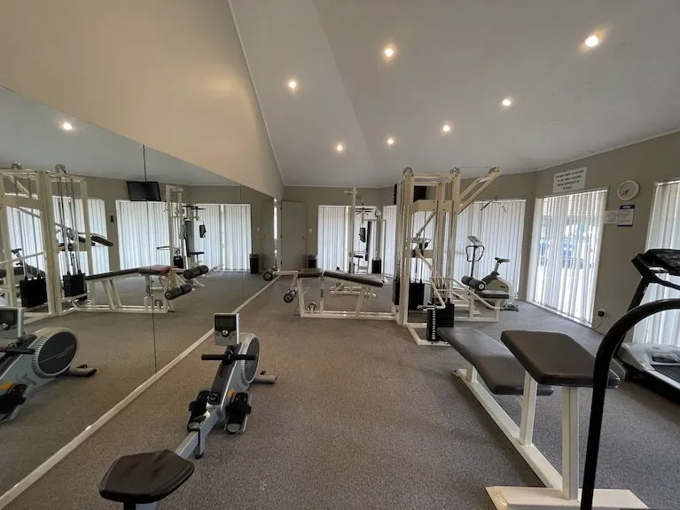 Bentleys Motor Inn squash venue photo 3 of 5