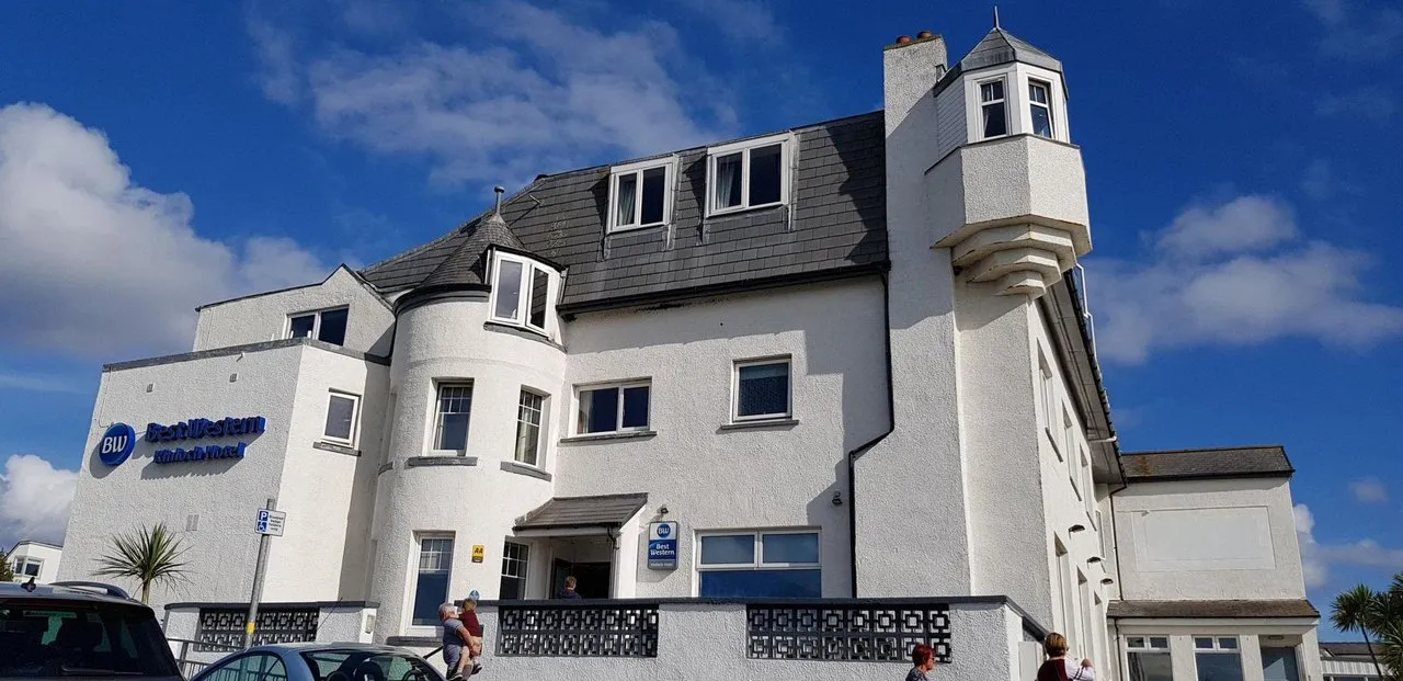 Best Western Kinloch Hotel squash venue photo 2 of 5