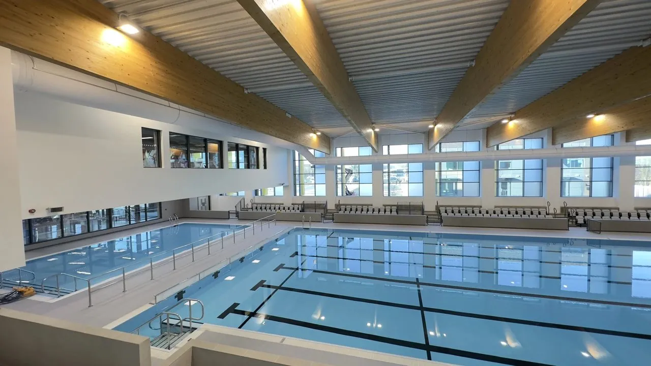 Bingham Leisure Centre squash venue photo 1 of 10