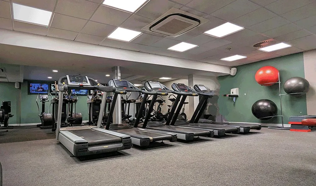 Blandford Leisure Centre squash venue photo 2 of 10