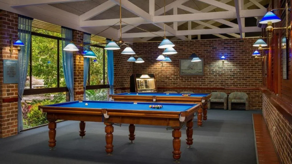 Boambee Bay Resort squash venue photo 8 of 10