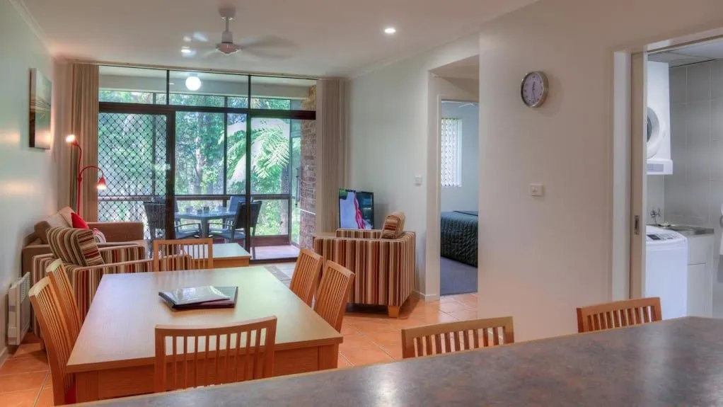 Boambee Bay Resort squash venue photo 6 of 10