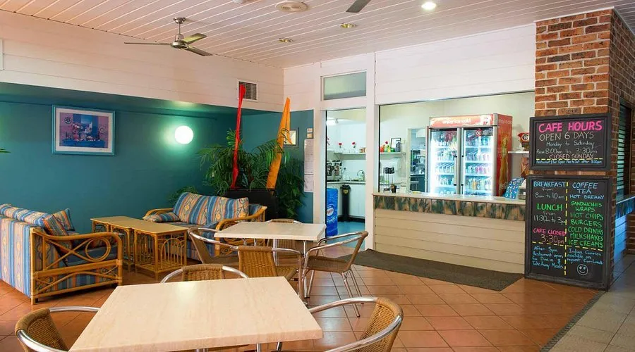 Boambee Bay Resort squash venue photo 4 of 10