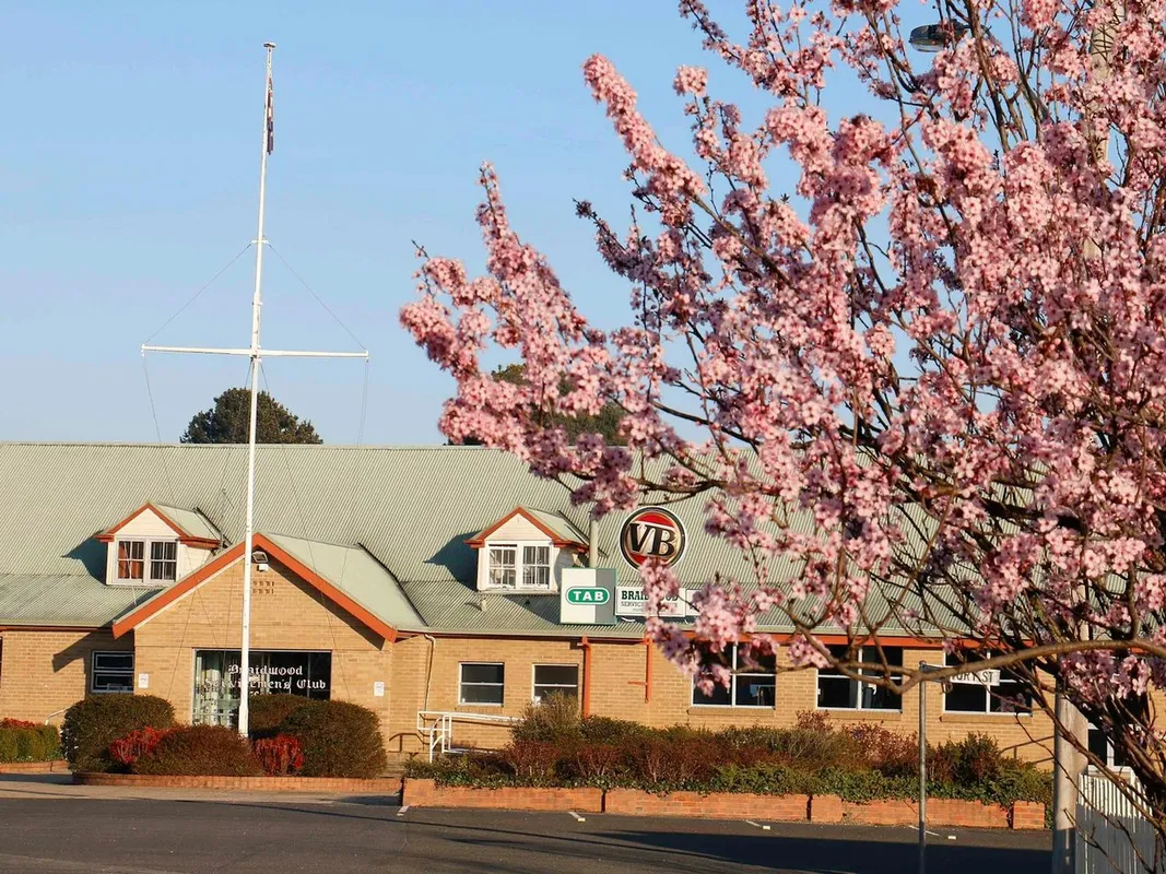 Braidwood Servicemens Club & Golf Course squash venue photo 2 of 3