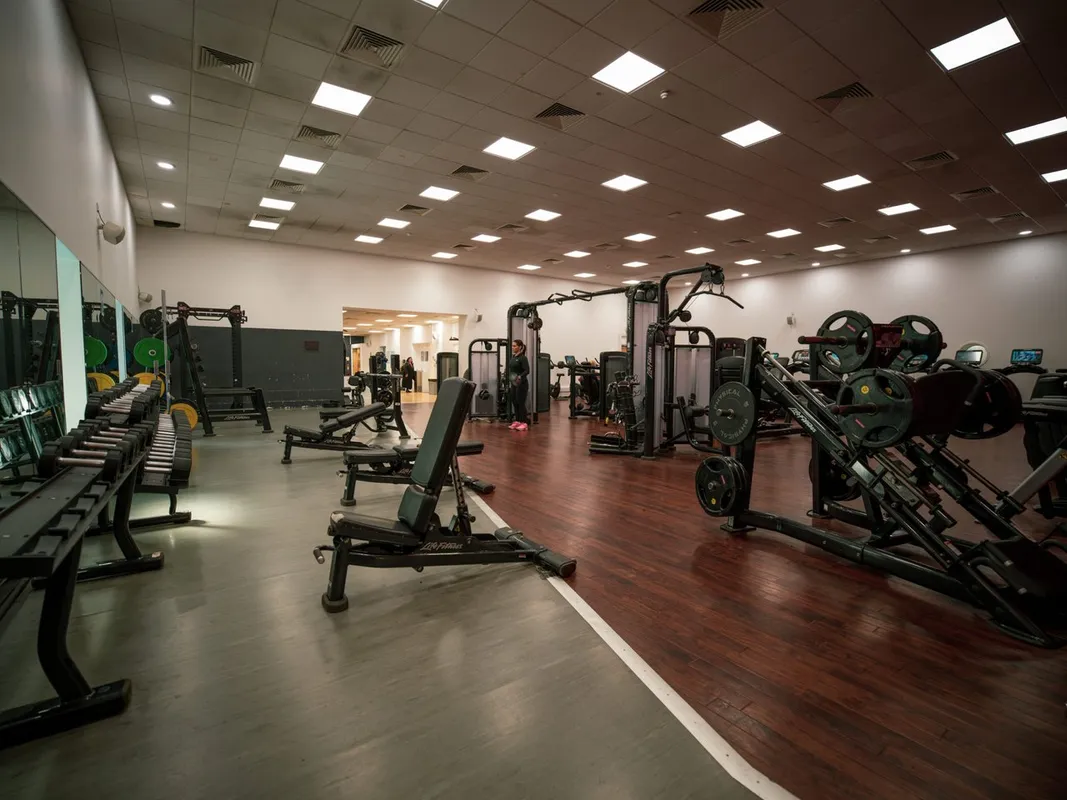 Brentford Fountain Leisure Centre squash venue photo 8 of 10