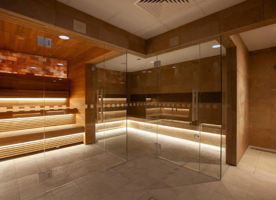 Bushey Grove Leisure Centre squash venue photo 3 of 8