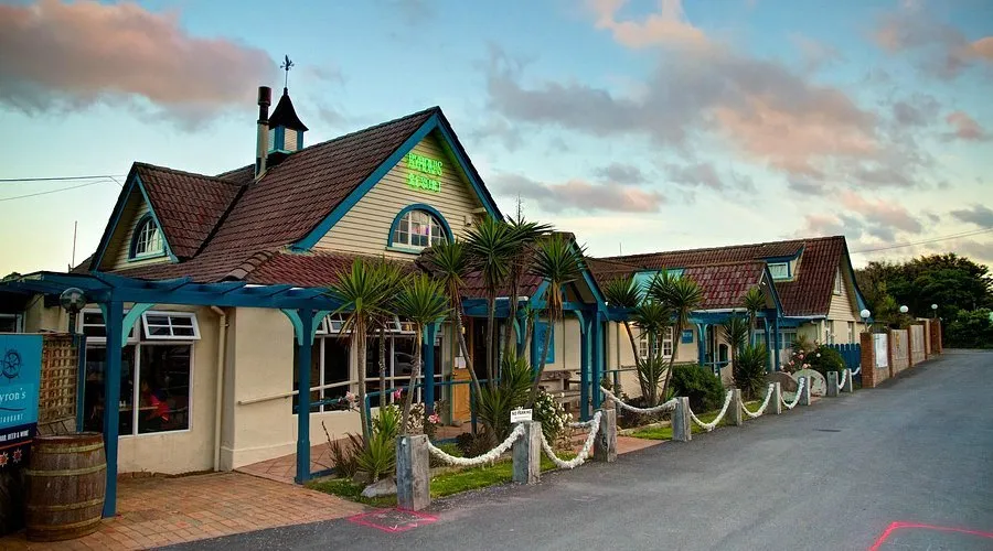 Byrons Resort squash venue photo 2 of 3