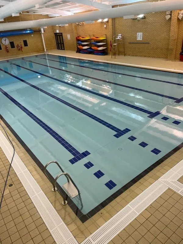 Byw'n Iach Dwyfor / Dwyfor Leisure Centre (Fitness, Swimming & Sports) Pwllheli squash venue photo 3 of 4