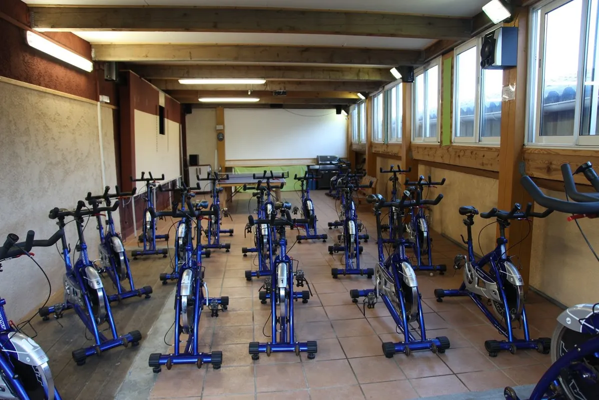 Centre de Sports et Loisirs Les Iles squash venue photo 2 of 2
