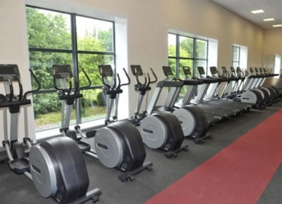 Clarendon Leisure Centre squash venue photo 3 of 7