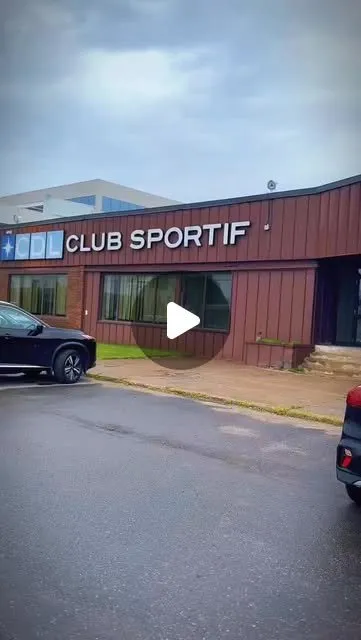 Club CDL (Club Sportif Cote de Liesse) squash venue photo 1 of 5