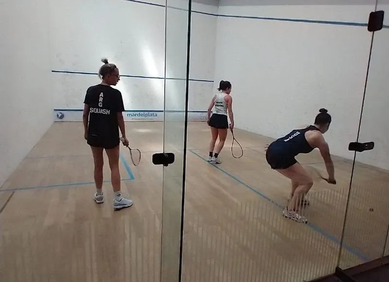 Club de Regatas Resistencia squash venue photo 2 of 3