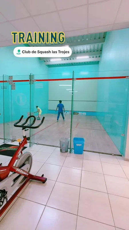 Club Las Trojes (Club 3S - Squash y Strong Silhouette) squash venue photo 8 of 8