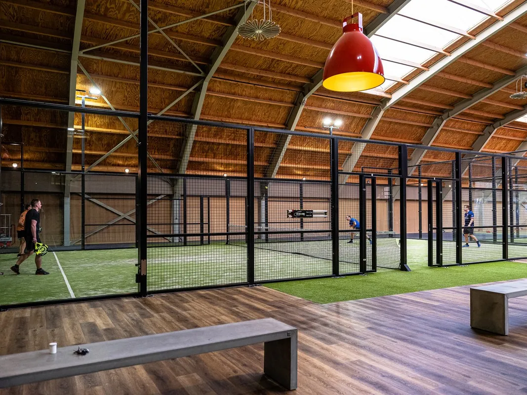 Club Pellikaan Tilburg squash venue photo 4 of 9
