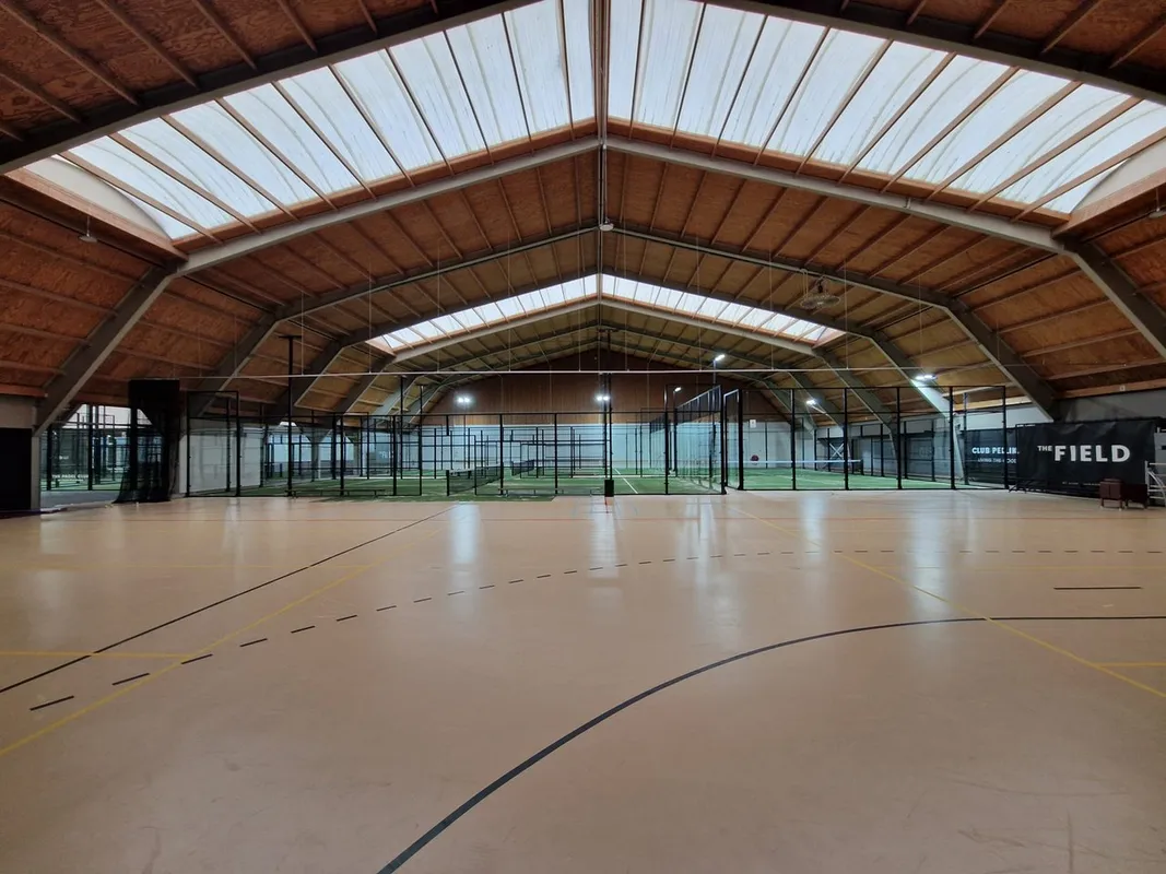 Club Pellikaan Tilburg squash venue photo 2 of 9