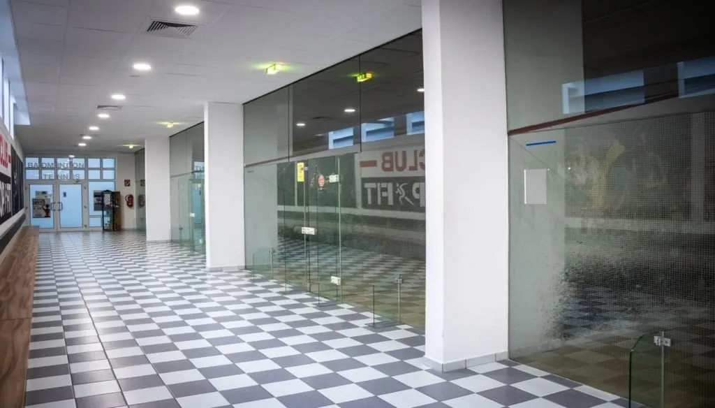 Club Top & Fit Fitnesscenter squash venue photo 9 of 10