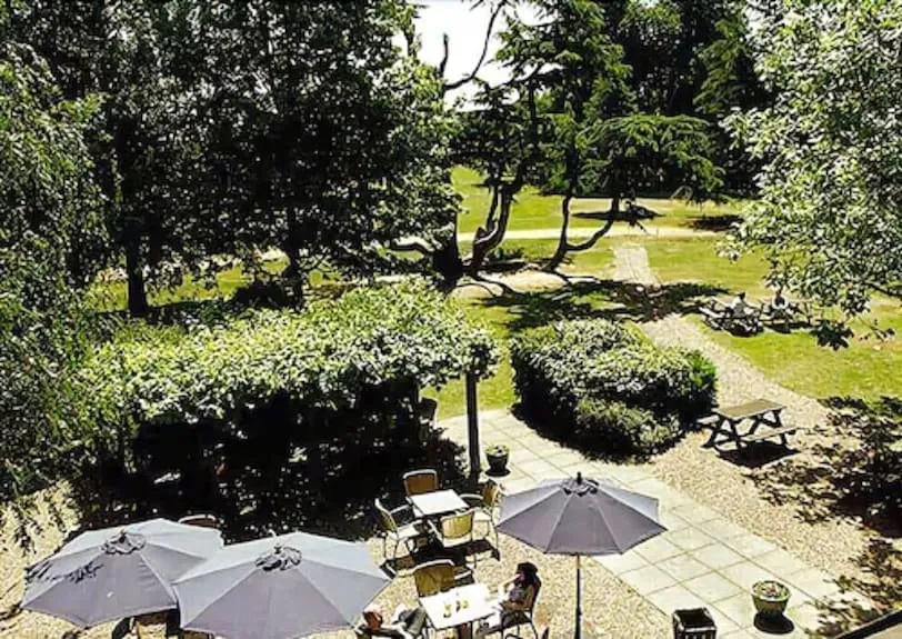 Coulsdon Manor Hotel & Golf Club squash venue photo 1 of 3