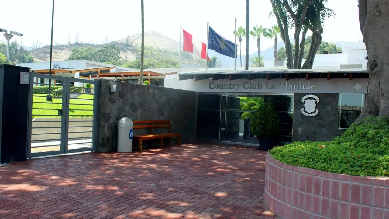 Country Club La Planicie squash venue photo 6 of 6
