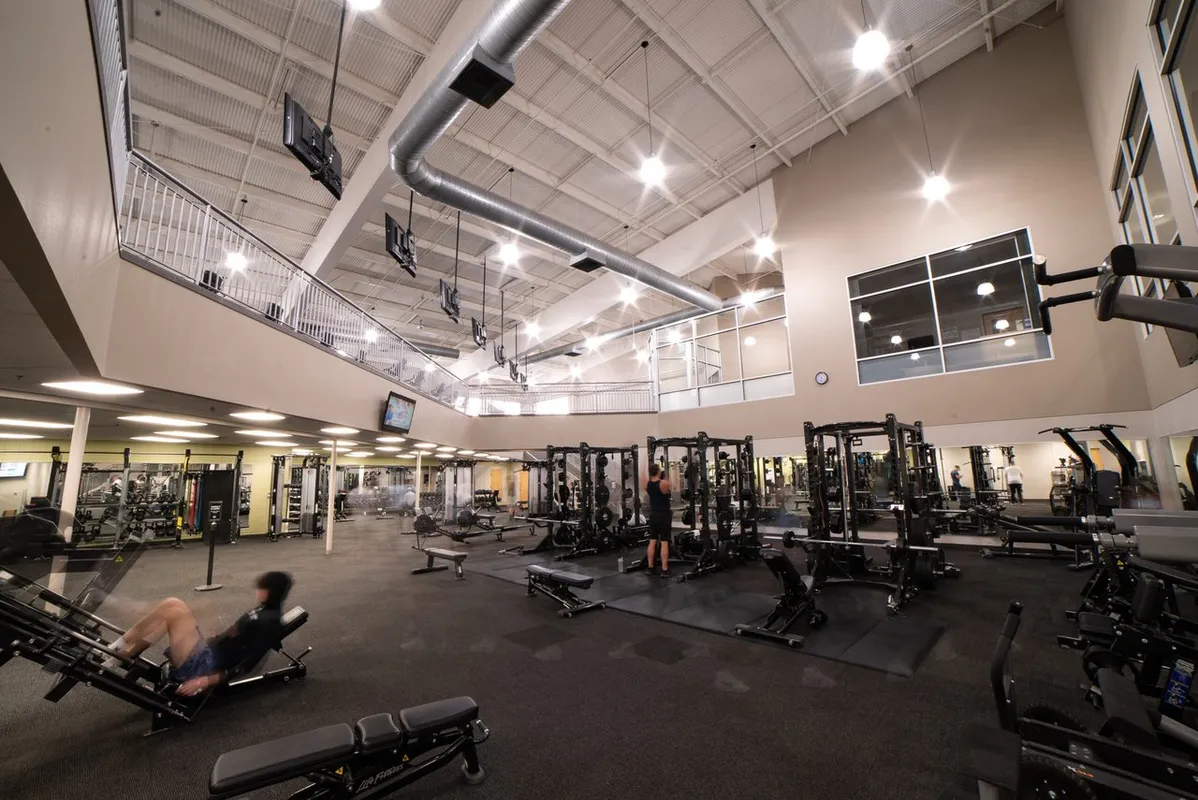 Courthouse Club Fitness - South River Road squash venue photo 9 of 10