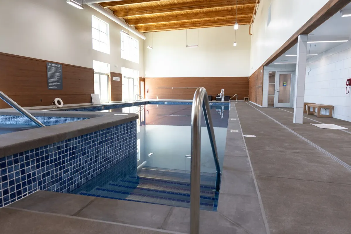 Courthouse Club Fitness - South River Road squash venue photo 7 of 10