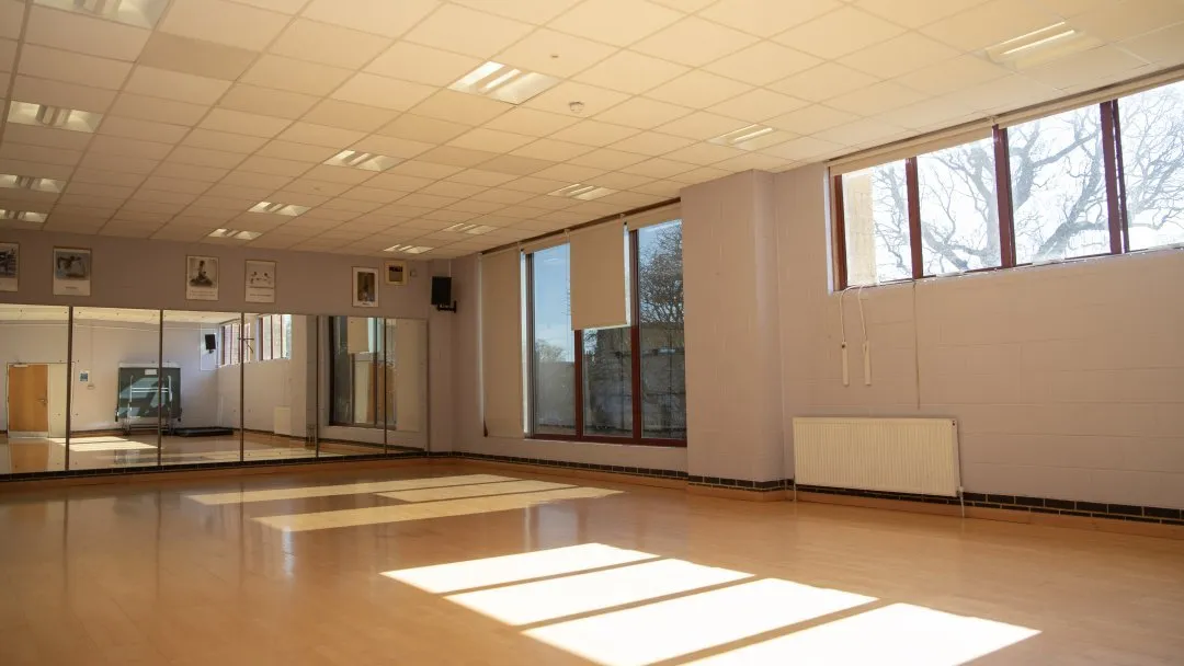 Cranbrook School Sports Hall squash venue photo 4 of 6