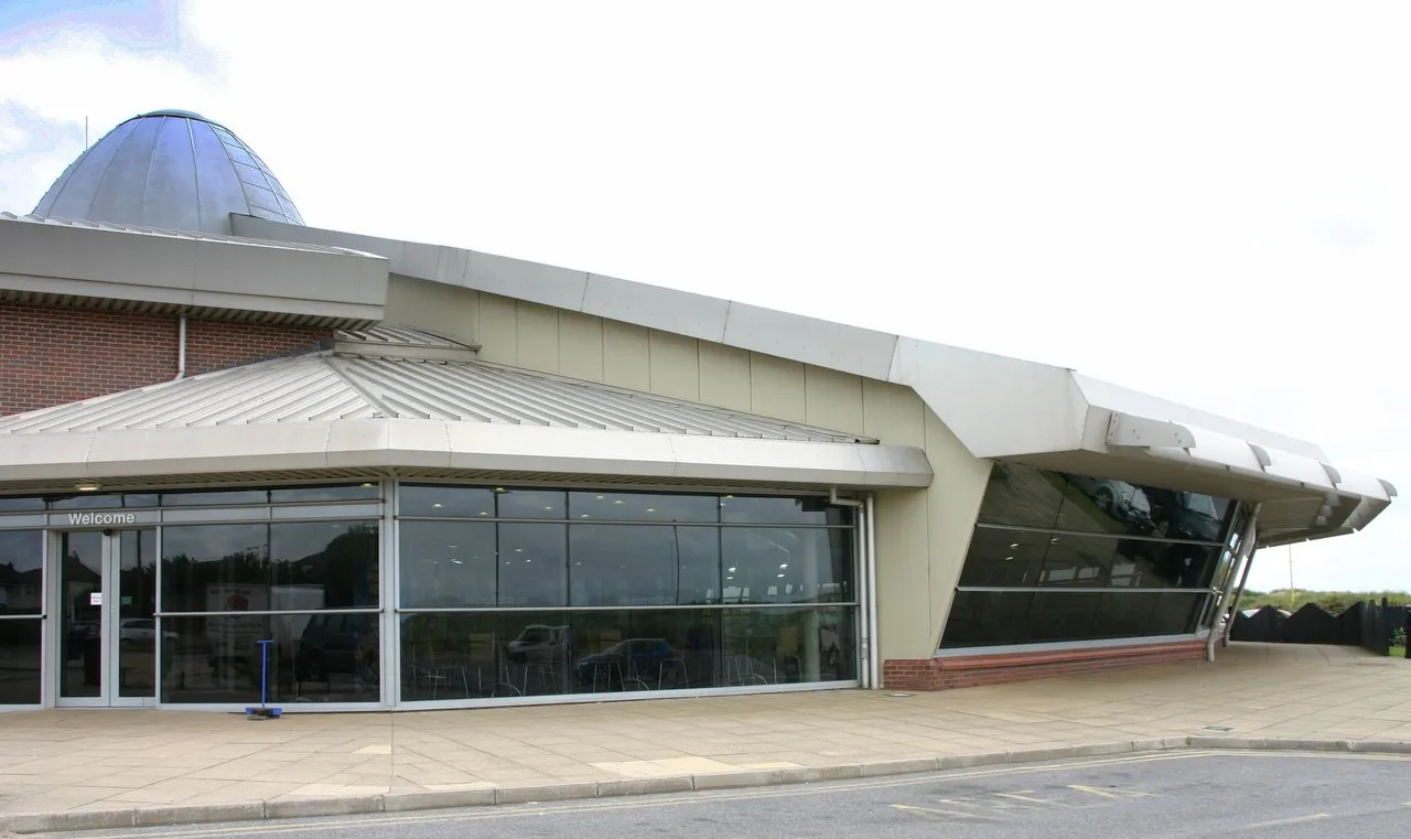 Crosby Leisure Centre squash venue photo 7 of 10