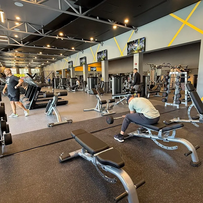 Crowne Plaza Kuwait Al Thuraya City, EDGE Fitness squash venue photo 8 of 8