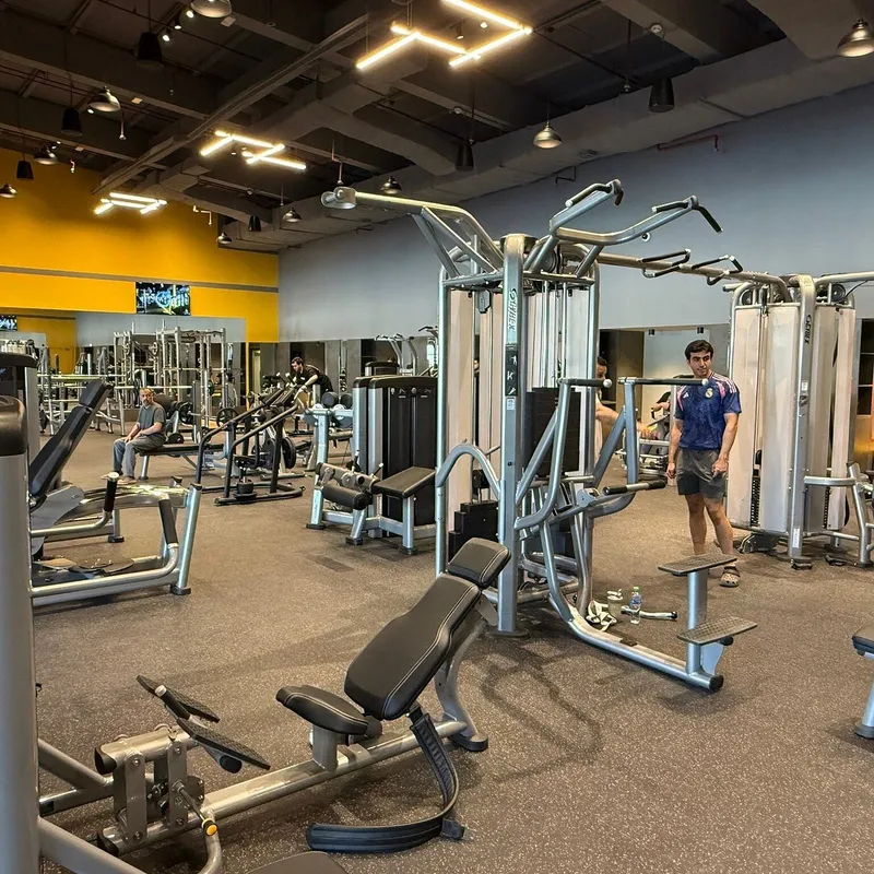 Crowne Plaza Kuwait Al Thuraya City, EDGE Fitness squash venue photo 7 of 8