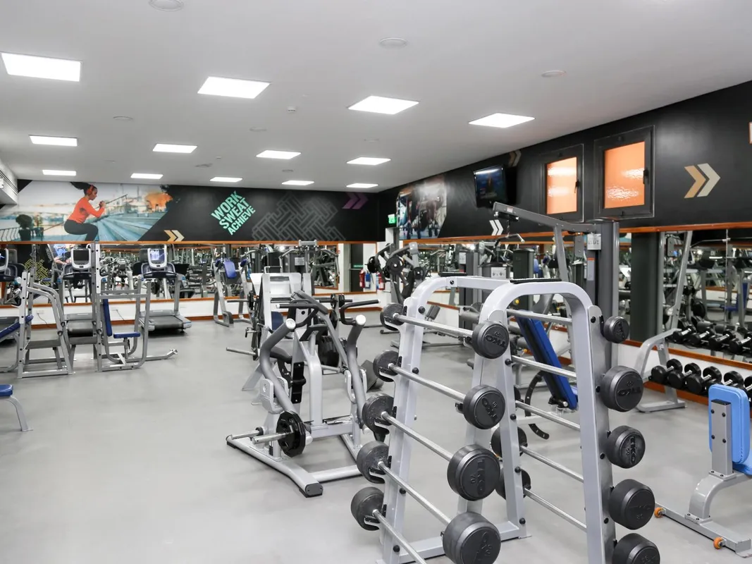 Crowne Plaza Manama, bFit Health Club squash venue photo 5 of 5