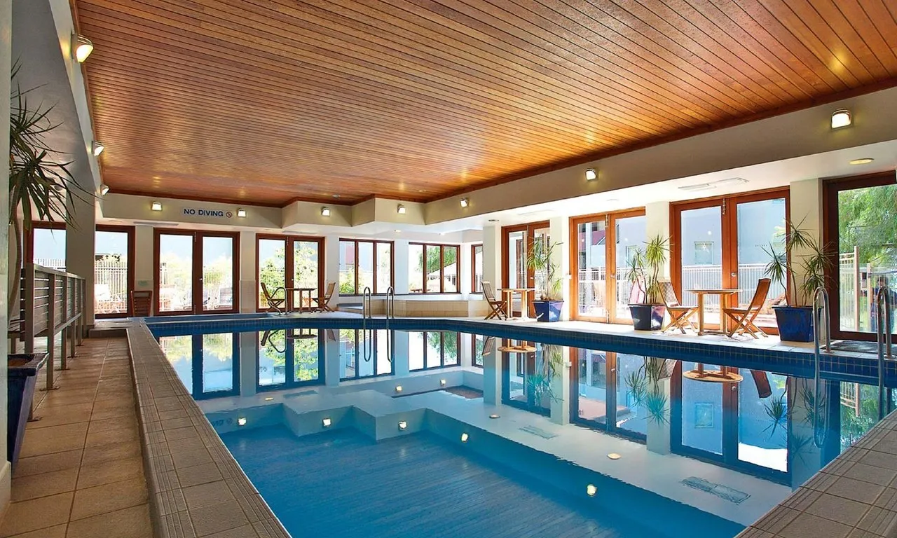 Cumberland Lorne Resort squash venue photo 3 of 5