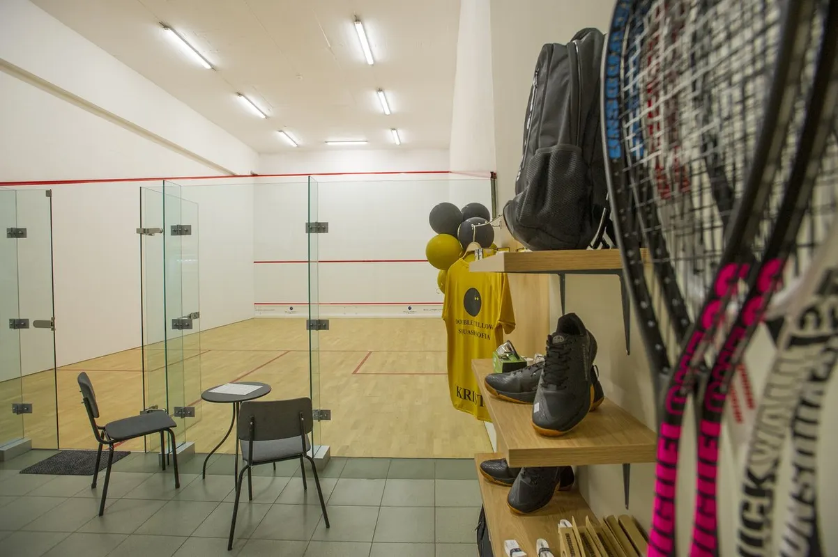 Double Yellow Squash Club squash venue photo 10 of 10