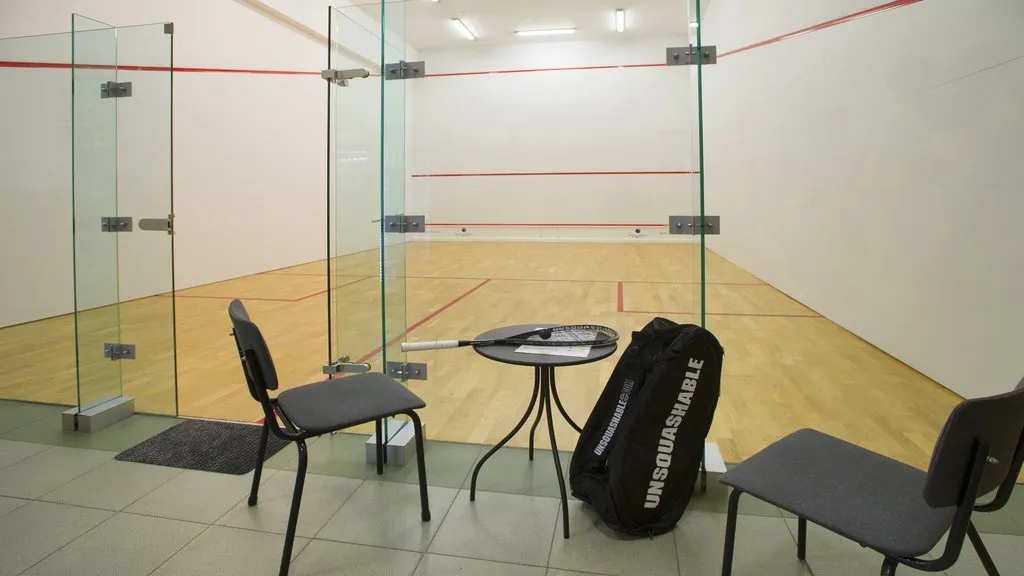 Double Yellow Squash Club squash venue photo 8 of 10